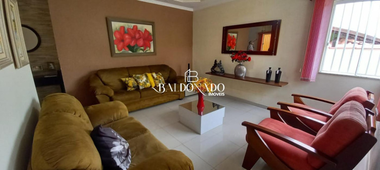 Imagem Casa com 3 Quartos à Venda, 300 m² em Centro - Joanópolis