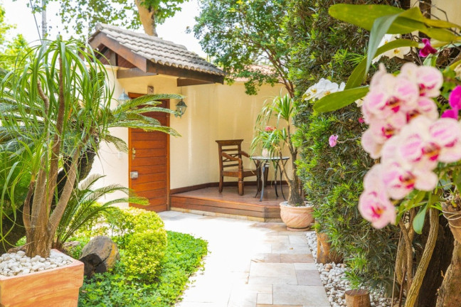 Imagem Casa com 4 Quartos à Venda, em Jardim Das Bandeiras - São Paulo Imagem Casa com 4 Quartos à Venda, em Jardim Das Bandeiras - São Paulo