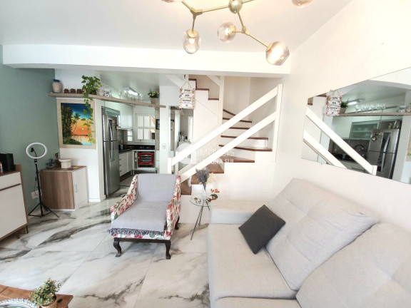 Imagem Casa com 2 Quartos à Venda, 79 m² Imagem Casa com 2 Quartos à Venda, 79 m²