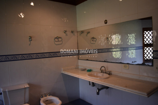 Imagem Casa com 4 Quartos à Venda, 401 m² em Região De Capivari - Campos Do Jordão Imagem Casa com 4 Quartos à Venda, 401 m² em Região De Capivari - Campos Do Jordão