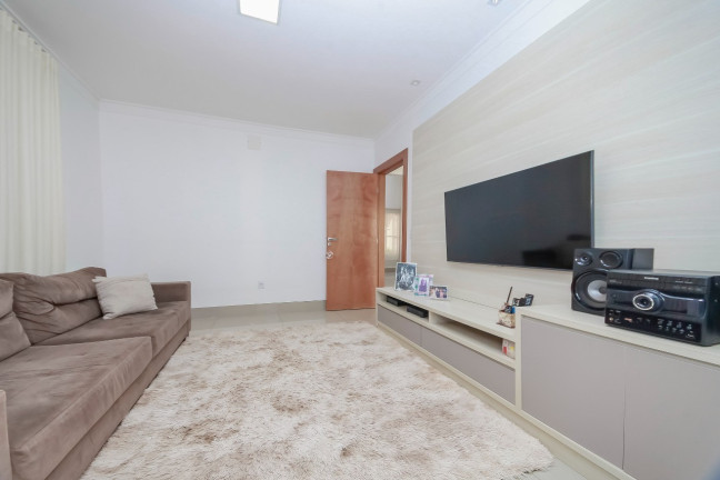 Imagem Casa de Condomínio com 5 Quartos à Venda, 403 m² em Jardins Lisboa - Goiânia Imagem Casa de Condomínio com 5 Quartos à Venda, 403 m² em Jardins Lisboa - Goiânia