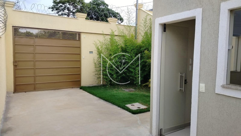 Casa com 3 Quartos à Venda, 127 m² em São Pedro - Esmeraldas
