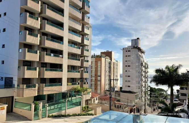 Imagem Apartamento com 3 Quartos à Venda, 248 m² em Agronômica - Florianópolis