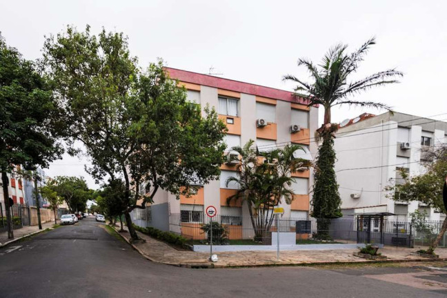 Imagem Apartamento com 2 Quartos à Venda, 61 m² em São Sebastião - Porto Alegre