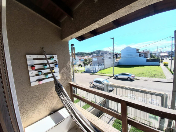 Imagem Casa com 3 Quartos à Venda, 105 m² Imagem Casa com 3 Quartos à Venda, 105 m²