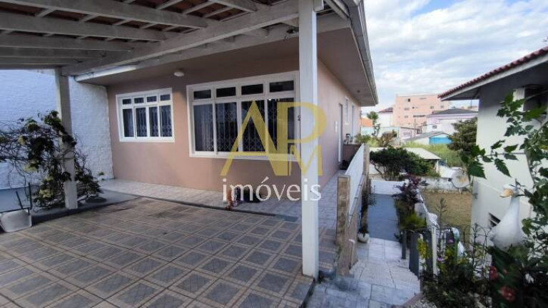 Imagem Casa com 5 Quartos à Venda, 300 m² em Jardim Atlântico - Florianópolis Imagem Casa com 5 Quartos à Venda, 300 m² em Jardim Atlântico - Florianópolis
