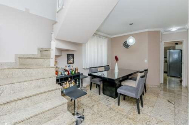 Imagem Casa com 6 Quartos à Venda, 226 m² em Vila Bertioga - São Paulo