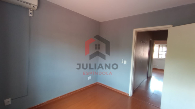 Imagem Casa com 2 Quartos à Venda, 101 m² em Jardim Itu - Porto Alegre Imagem Casa com 2 Quartos à Venda, 101 m² em Jardim Itu - Porto Alegre