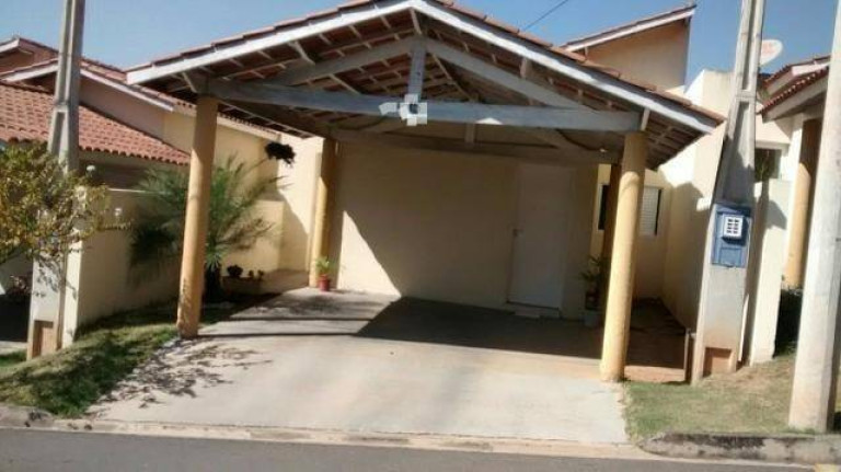 Imagem Casa com 2 Quartos à Venda, 75 m² em Caguassu - Sorocaba Imagem Casa com 2 Quartos à Venda, 75 m² em Caguassu - Sorocaba