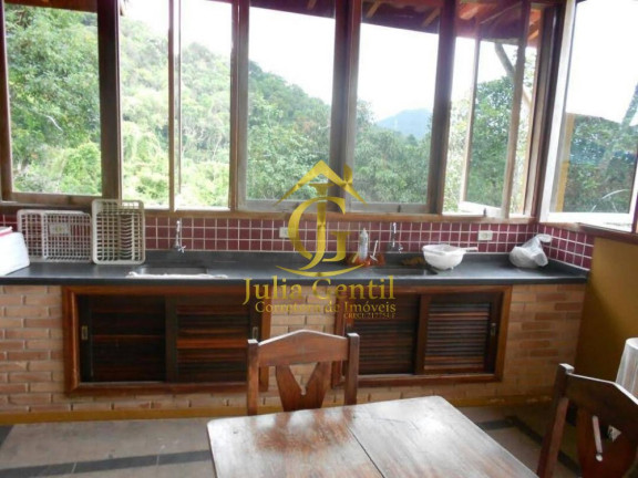 Imagem Sobrado com 5 Quartos à Venda, 300 m² Imagem Sobrado com 5 Quartos à Venda, 300 m²