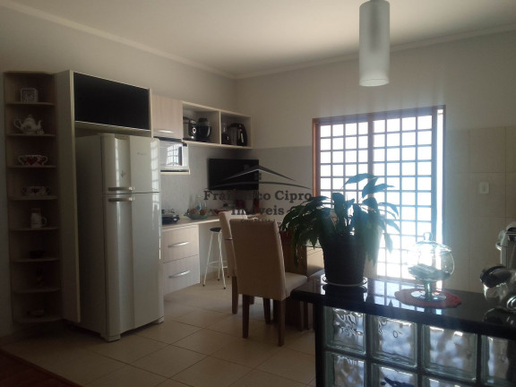 Imagem Casa com 2 Quartos à Venda, 139 m² em Jardim Bela Vista - Guaratinguetá Imagem Casa com 2 Quartos à Venda, 139 m² em Jardim Bela Vista - Guaratinguetá