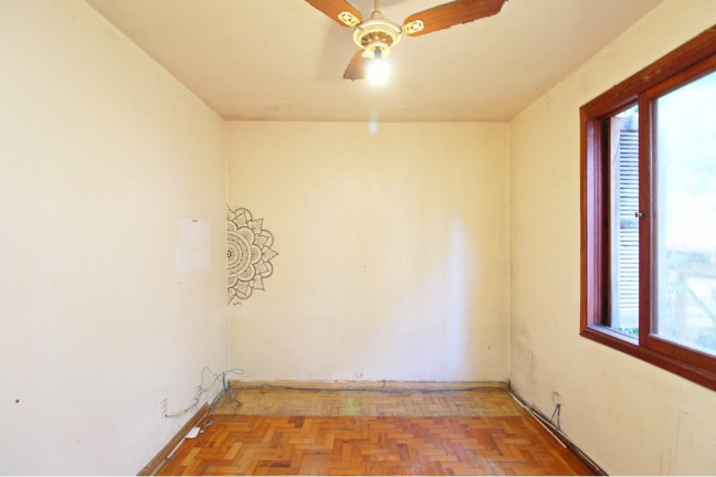 Imagem Imóvel com 2 Quartos à Venda, 54 m² em Camaquã - Porto Alegre