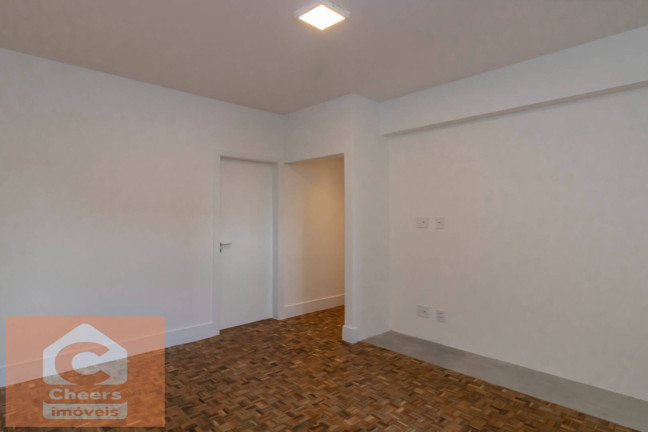 Imagem Apartamento com 3 Quartos à Venda, 130 m² em Jardim Europa - São Paulo