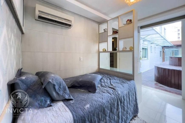 Imagem Apartamento com 3 Quartos à Venda, 200 m² em Centro - Balneário Camboriú