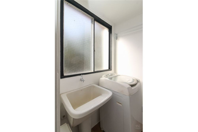 Imagem Imóvel com 2 Quartos à Venda, em Rio Branco - Porto Alegre Imagem Imóvel com 2 Quartos à Venda, em Rio Branco - Porto Alegre