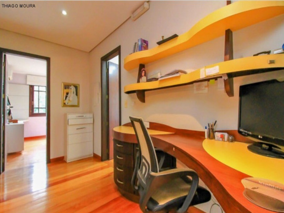 Imagem Sobrado com 4 Quartos à Venda, em Nonoai - Porto Alegre Imagem Sobrado com 4 Quartos à Venda, em Nonoai - Porto Alegre