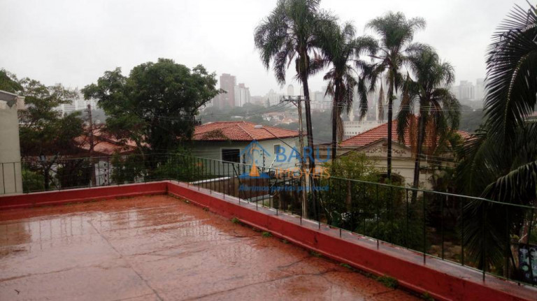 Imagem Casa com 4 Quartos à Venda, 350 m² em Pacaembu - São Paulo Imagem Casa com 4 Quartos à Venda, 350 m² em Pacaembu - São Paulo