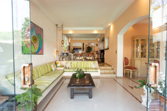 Imagem Casa com 3 Quartos à Venda, 360 m² em Sumaré - São Paulo Imagem Casa com 3 Quartos à Venda, 360 m² em Sumaré - São Paulo