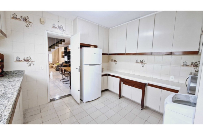 Imagem Casa com 3 Quartos à Venda, 177 m² em Vila Nova Conceição - São Paulo Imagem Casa com 3 Quartos à Venda, 177 m² em Vila Nova Conceição - São Paulo