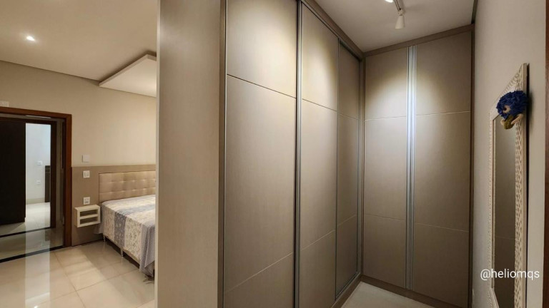 Imagem Sobrado com 3 Quartos à Venda, 260 m² em Amambaí - Campo Grande Imagem Sobrado com 3 Quartos à Venda, 260 m² em Amambaí - Campo Grande