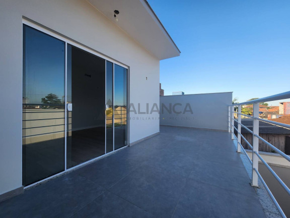 Imagem Casa com 3 Quartos à Venda, 185 m² em Meia Praia - Navegantes Imagem Casa com 3 Quartos à Venda, 185 m² em Meia Praia - Navegantes