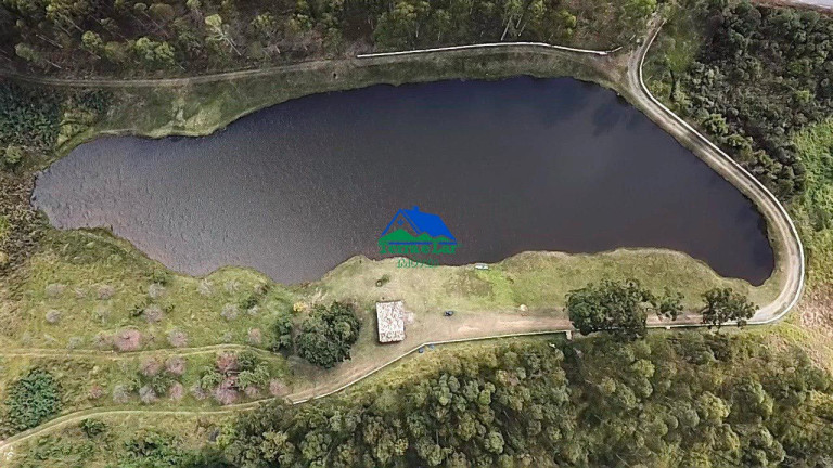 Imagem Imóvel com 2 Quartos à Venda, 170.000 m² em Zona Rural - Aiuruoca