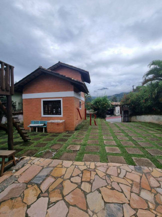 Imagem Casa com 7 Quartos à Venda, 900 m² em Barra Velha - Ilhabela Imagem Casa com 7 Quartos à Venda, 900 m² em Barra Velha - Ilhabela