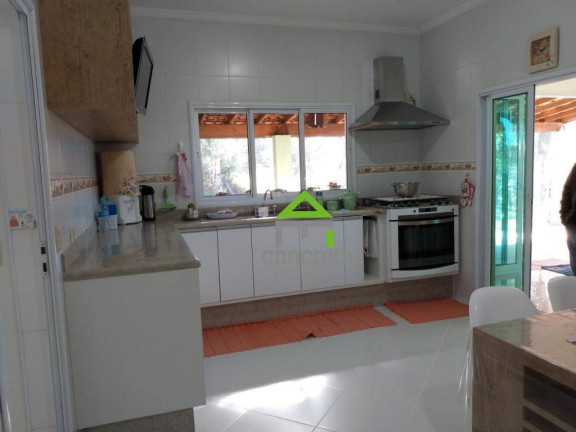 Imagem Chácara com 4 Quartos à Venda, 300 m² em Patrimônio Do Carmo - São Roque Imagem Chácara com 4 Quartos à Venda, 300 m² em Patrimônio Do Carmo - São Roque