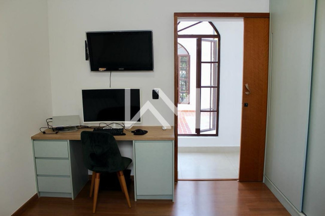 Imagem Casa com 3 Quartos à Venda, 280 m² em Vinhedo - Vinhedo Imagem Casa com 3 Quartos à Venda, 280 m² em Vinhedo - Vinhedo