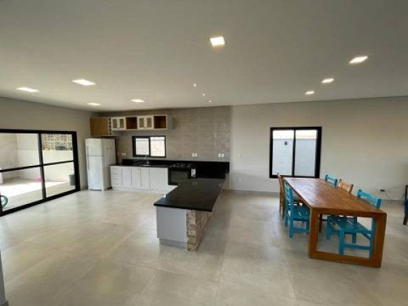 Imagem Casa com 4 Quartos à Venda, 223 m² em Parque Residencial Maria Elmira - Caçapava Imagem Casa com 4 Quartos à Venda, 223 m² em Parque Residencial Maria Elmira - Caçapava