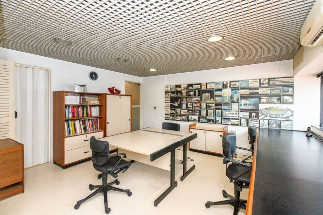 Sala Comercial à Venda, 42 m² em Vila Olímpia - São Paulo
