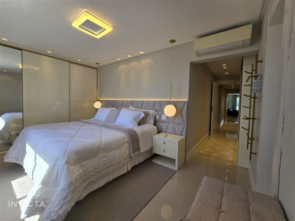 Imagem Apartamento com 3 Quartos à Venda, 136 m² em Centro - Balneário Camboriú Imagem Apartamento com 3 Quartos à Venda, 136 m² em Centro - Balneário Camboriú