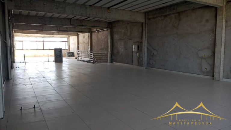 Imóvel Comercial para Alugar, 240 m² em Alecrim - Natal