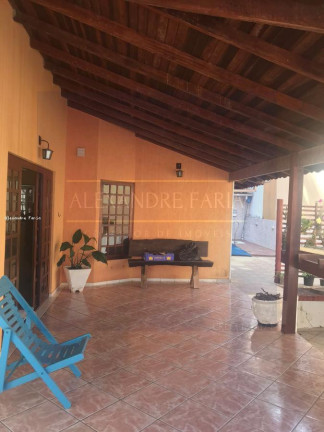 Casa com 3 Quartos à Venda, 193 m² em Varadouro - São Sebastião