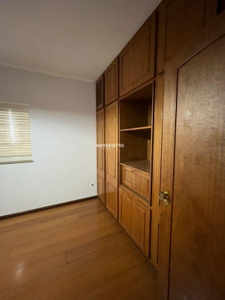 Imagem Casa com 3 Quartos à Venda, 222 m² Imagem Casa com 3 Quartos à Venda, 222 m²