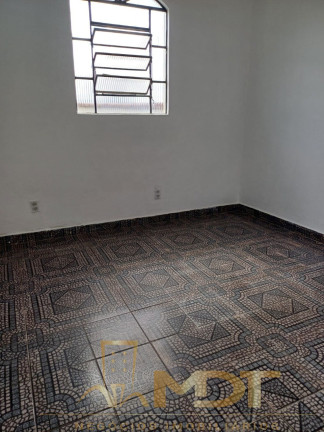 Imagem Casa com 3 Quartos à Venda, 120 m² em Copacabana - Belo Horizonte Imagem Casa com 3 Quartos à Venda, 120 m² em Copacabana - Belo Horizonte
