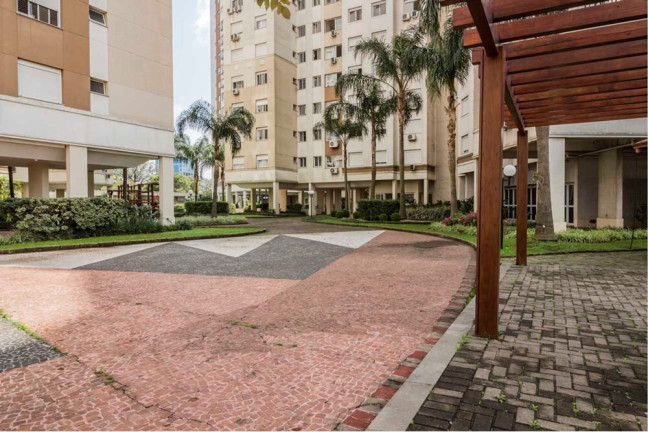 Imagem Imóvel com 3 Quartos à Venda, em Vila Ipiranga - Porto Alegre Imagem Imóvel com 3 Quartos à Venda, em Vila Ipiranga - Porto Alegre