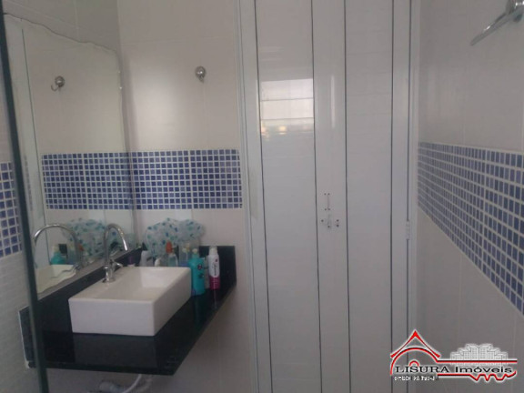Imagem Casa com 5 Quartos à Venda, 232 m² em Centro - Jacareí Imagem Casa com 5 Quartos à Venda, 232 m² em Centro - Jacareí