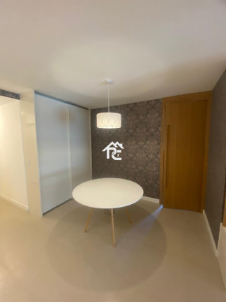 Imagem Apartamento com 3 Quartos à Venda, 108 m² em São Francisco - Niterói Imagem Apartamento com 3 Quartos à Venda, 108 m² em São Francisco - Niterói