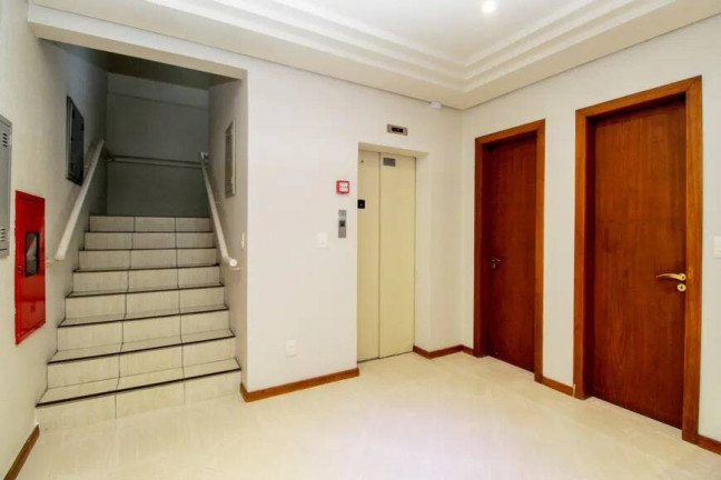 Imagem Apartamento com 2 Quartos à Venda, 75 m² em Santana - Porto Alegre