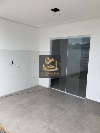 Imagem Casa com 2 Quartos à Venda, 100 m² em Florianópolis Imagem Casa com 2 Quartos à Venda, 100 m² em Florianópolis
