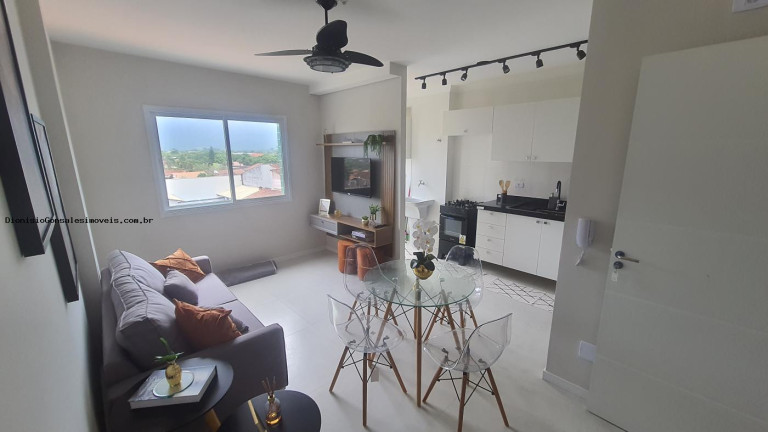 Imagem Apartamento com 2 Quartos à Venda, 64 m² em Centro - Peruíbe