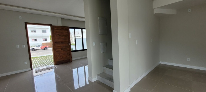 Imagem Casa com 3 Quartos à Venda, 229 m² em Cachoeira Do Bom Jesus - Florianópolis