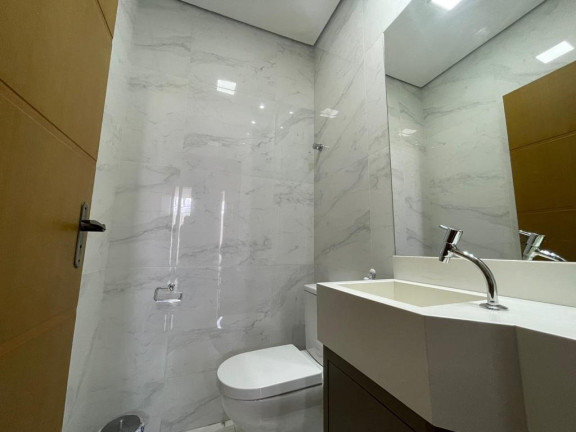 Imagem Casa com 4 Quartos à Venda, 250 m² em Colonia Agricola Samambaia - Brasília Imagem Casa com 4 Quartos à Venda, 250 m² em Colonia Agricola Samambaia - Brasília