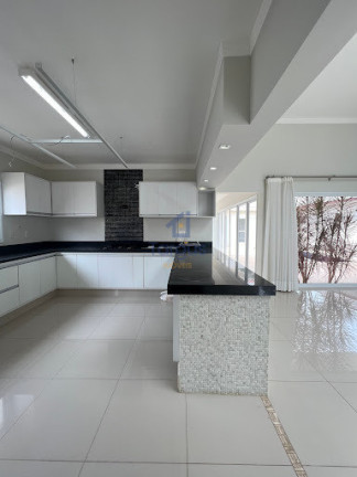 Imagem Casa com 3 Quartos à Venda, 250 m² em Jardim Santa Helena - Bragança Paulista