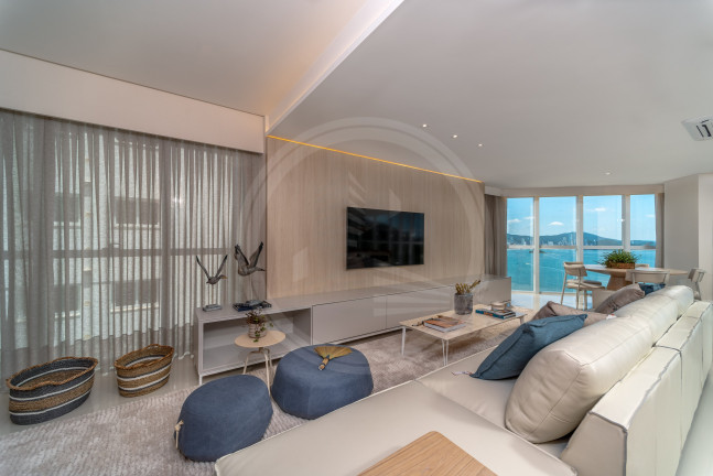Imagem Apartamento com 4 Quartos à Venda, 237 m² em Centro - Balneário Camboriú Imagem Apartamento com 4 Quartos à Venda, 237 m² em Centro - Balneário Camboriú