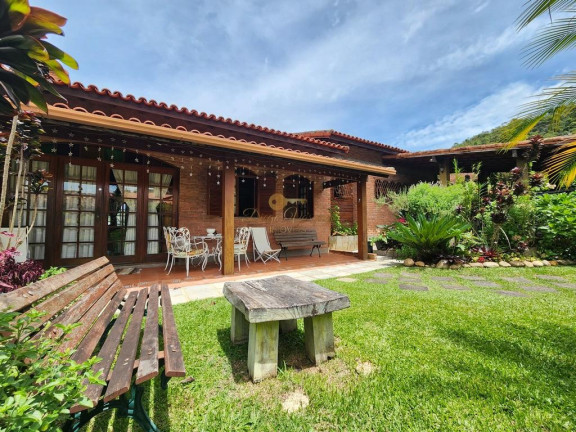 Casa com 4 Quartos à Venda, 829 m² em Golfe - Teresópolis