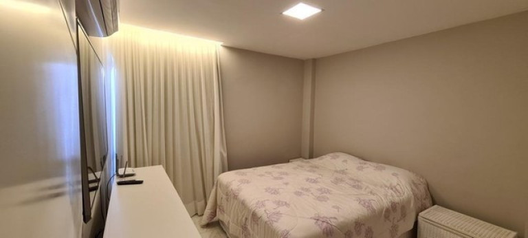 Imagem Imóvel com 2 Quartos à Venda, 1 m² em Icaraí - Niterói Imagem Imóvel com 2 Quartos à Venda, 1 m² em Icaraí - Niterói