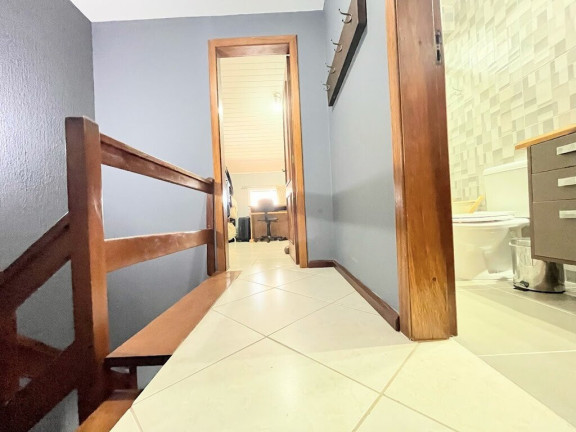 Imagem Casa com 4 Quartos à Venda, 132 m² em Ipanema - Porto Alegre Imagem Casa com 4 Quartos à Venda, 132 m² em Ipanema - Porto Alegre