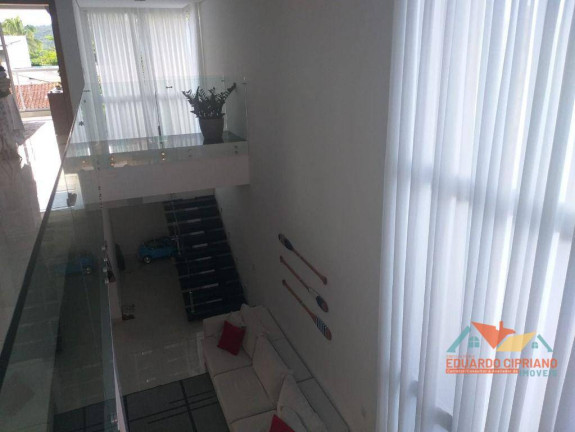 Imagem Casa com 3 Quartos à Venda, 240 m² em Massaguaçu - Caraguatatuba